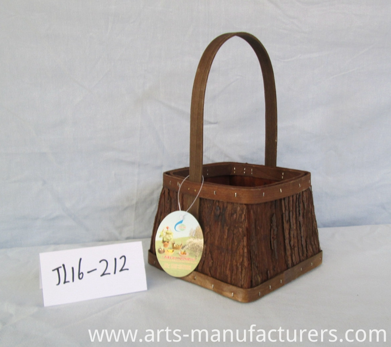 Wood bark basket Wood bark basket